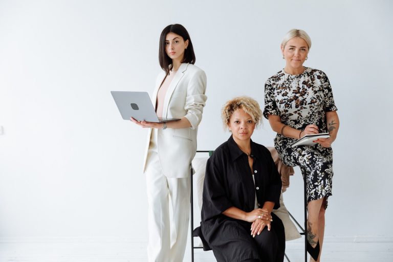 Stay Stylish and Comfortable: The Ultimate Guide to Women’s Fashion